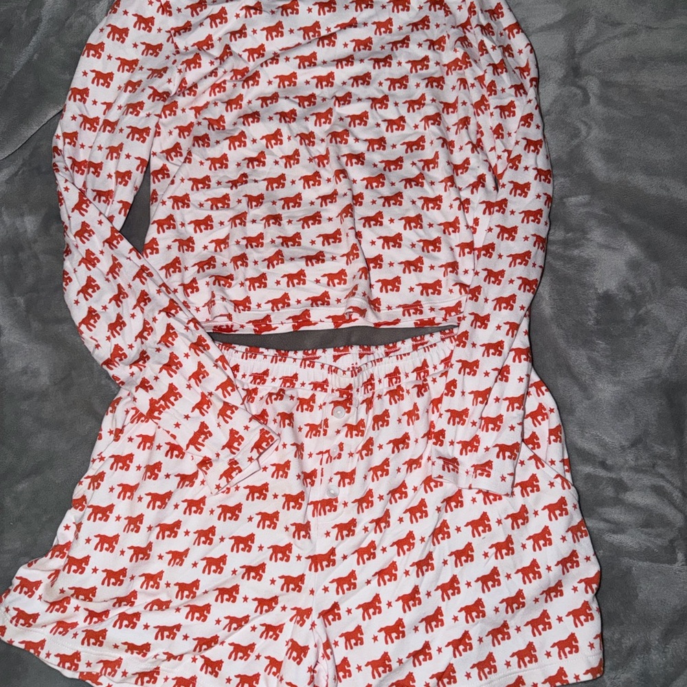 Roller Rabbit x Lilly Sisto - Picture 2 of 5